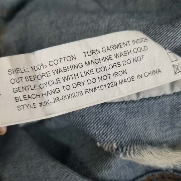 NWT Distressed Denim Jacket Ashley Vintage Charm - Picture 2 of 7